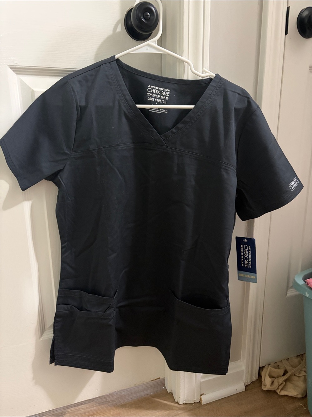 Cherokee Workwear Core Stretch  3-Pocket V-Neck pewter gray Scrub Top